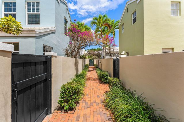 5908 Catesby Street, Boca Raton, FL 33433