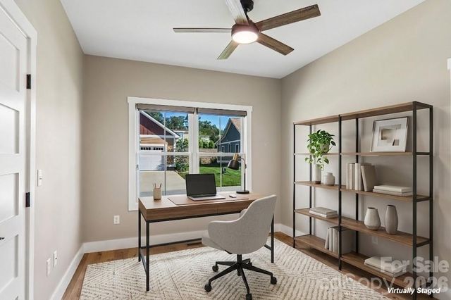 119 Olde Oak Way, Hendersonville, NC 28792