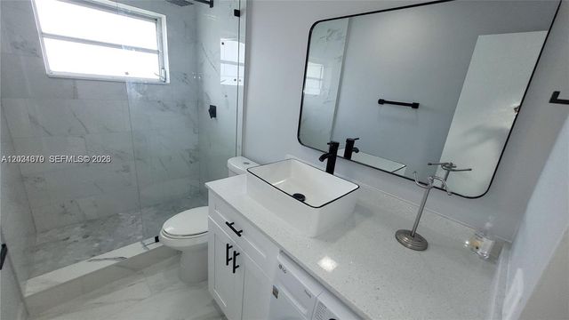 1150 Atlantic Shores Blvd 601, Hallandale Beach, FL 33009