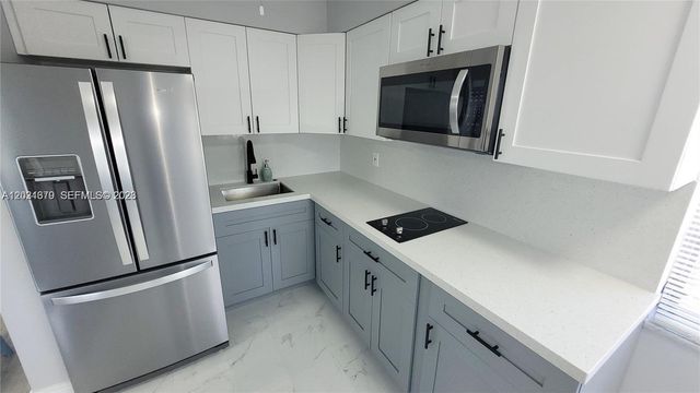 1150 Atlantic Shores Blvd 601, Hallandale Beach, FL 33009