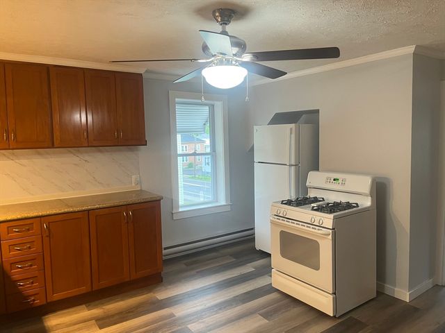35 Laurel St 2, Leominster, MA 01453