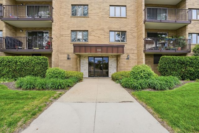 700 Graceland Avenue 207, Des Plaines, IL 60016