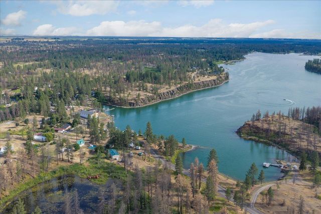 12326 S 8th St, Medical Lake, WA 99022
