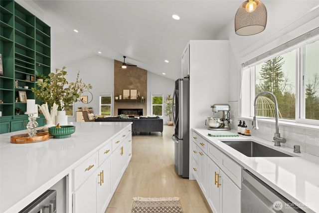 28024 NE 433rd Street, Amboy, WA 98601