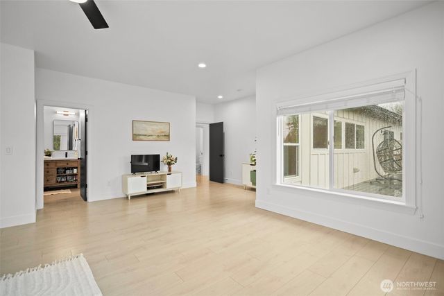 28024 NE 433rd Street, Amboy, WA 98601