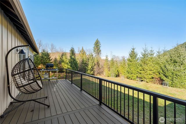 28024 NE 433rd Street, Amboy, WA 98601
