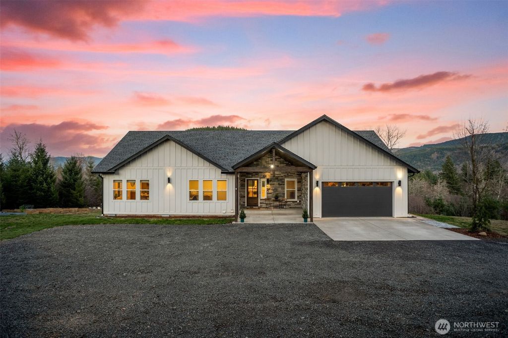 28024 NE 433rd Street, Amboy, WA 98601