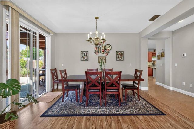 124 Blue Bonnet Ct, Roseville, CA 95661