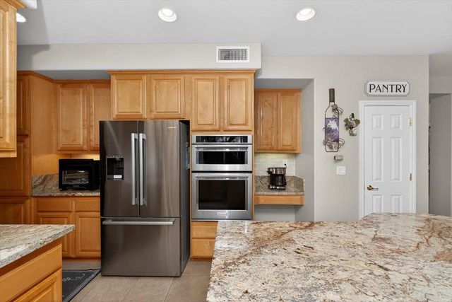 124 Blue Bonnet Ct, Roseville, CA 95661