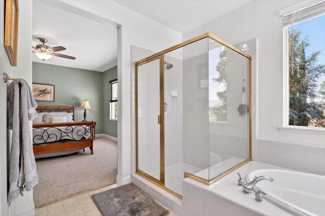 124 Blue Bonnet Ct, Roseville, CA 95661