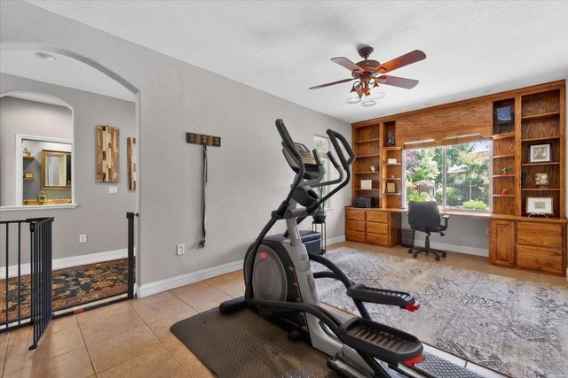 124 Blue Bonnet Ct, Roseville, CA 95661
