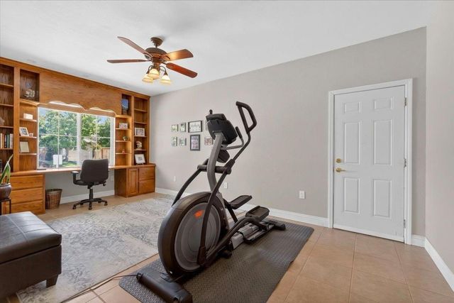 124 Blue Bonnet Ct, Roseville, CA 95661