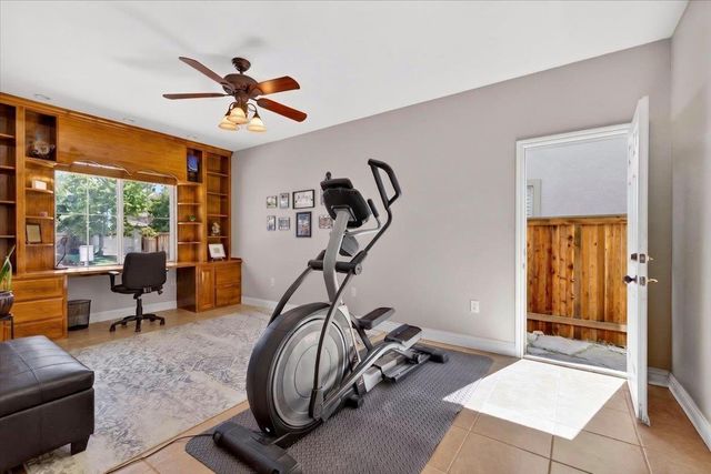 124 Blue Bonnet Ct, Roseville, CA 95661