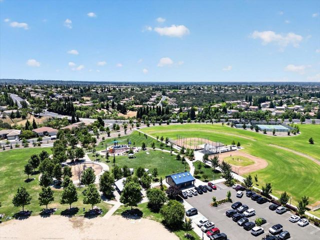 124 Blue Bonnet Ct, Roseville, CA 95661