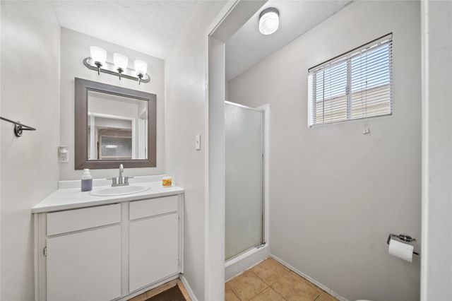 6122 Gallant Forest Drive, Houston, TX 77088