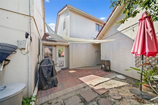 6122 Gallant Forest Drive, Houston, TX 77088