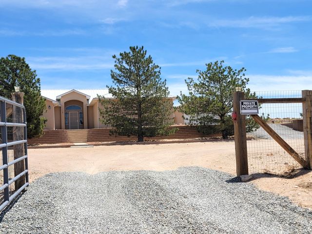 1504 12th Street SE, Rio Rancho, NM 87124