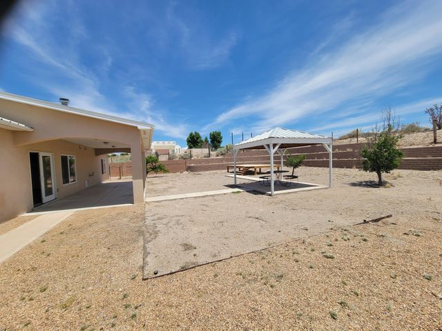 1504 12th Street SE, Rio Rancho, NM 87124