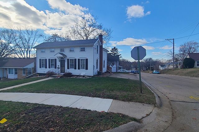 603 S Dixon Avenue, Dixon, IL 61021