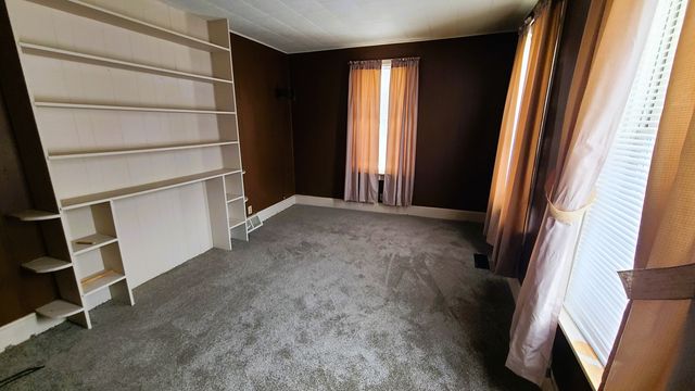 603 S Dixon Avenue, Dixon, IL 61021