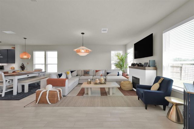 614 Coyote Canyon Court, Magnolia, TX 77354