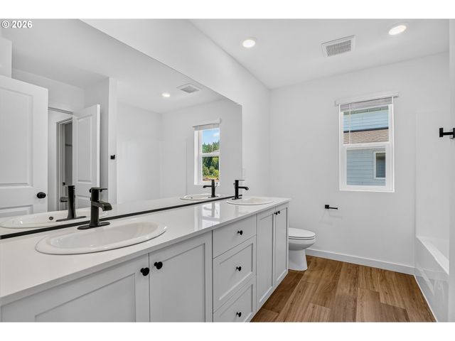 2327 Ash St, Woodland, WA 98674