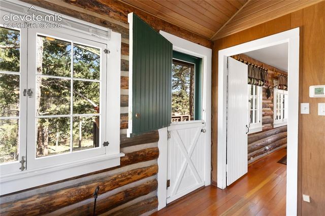 9120 Ute Road, Cascade, CO 80809