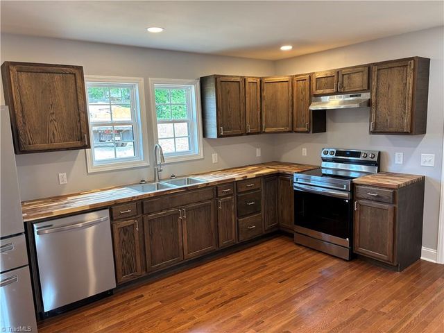 2093 Cook School Road, Pilot Mountain, NC 27041