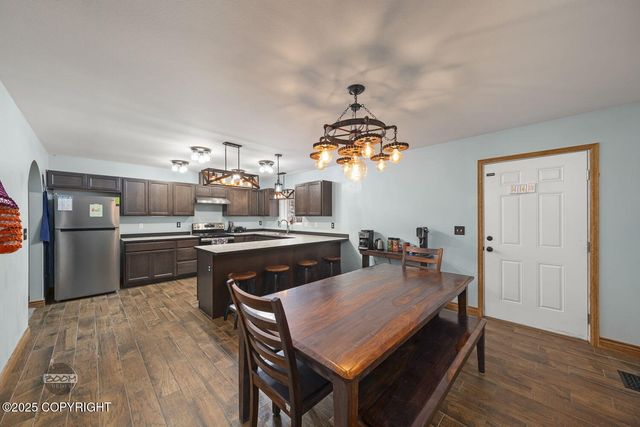 2668 N Gaunt Lane, Houston, AK 99694
