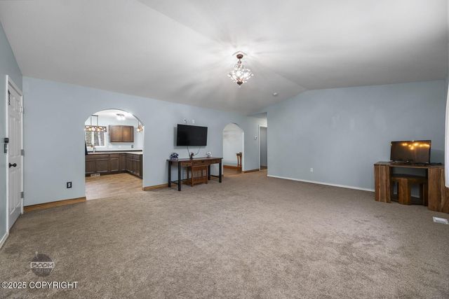 2668 N Gaunt Lane, Houston, AK 99694