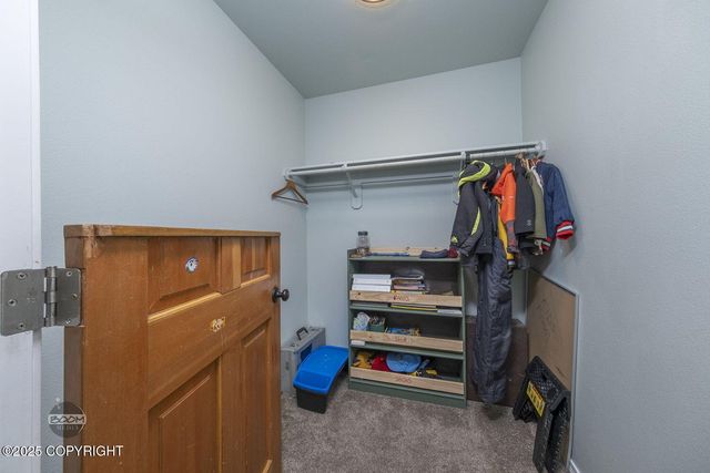 2668 N Gaunt Lane, Houston, AK 99694