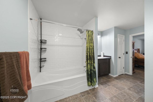2668 N Gaunt Lane, Houston, AK 99694