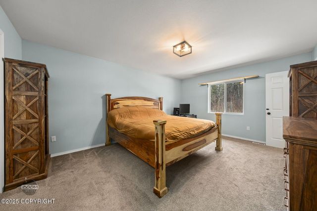 2668 N Gaunt Lane, Houston, AK 99694