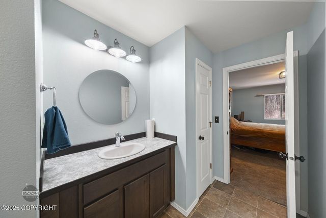 2668 N Gaunt Lane, Houston, AK 99694