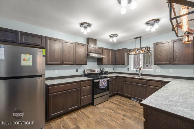 2668 N Gaunt Lane, Houston, AK 99694
