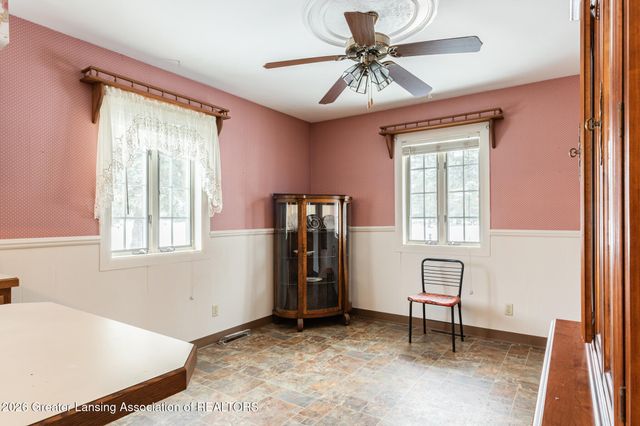 8259 N Meridian Road, Elsie, MI 48831