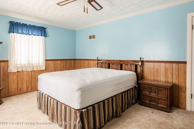 8259 N Meridian Road, Elsie, MI 48831