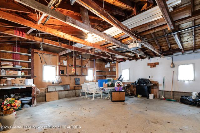 8259 N Meridian Road, Elsie, MI 48831