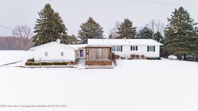 8259 N Meridian Road, Elsie, MI 48831