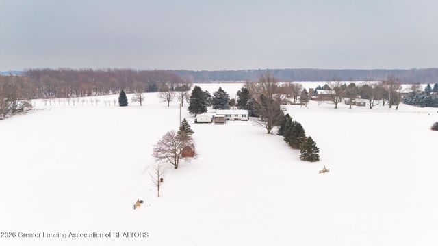 8259 N Meridian Road, Elsie, MI 48831