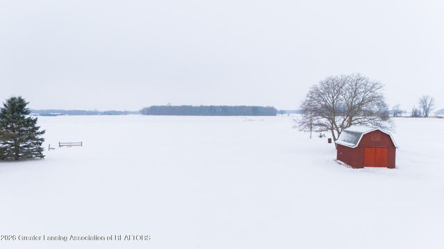 8259 N Meridian Road, Elsie, MI 48831