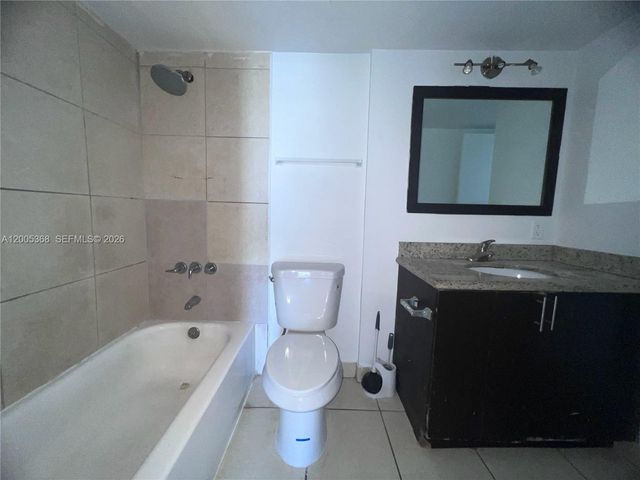 496 NW 165th St Rd D-414, Miami, FL 33169