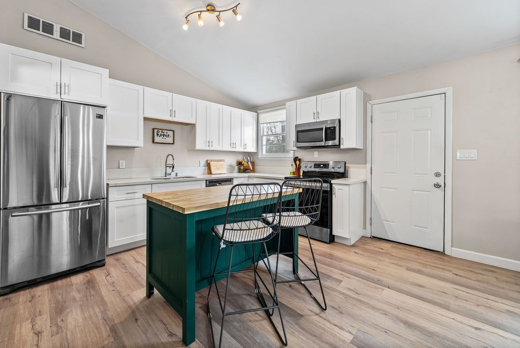 10 Jana Dr, Clarksville, TN 37042