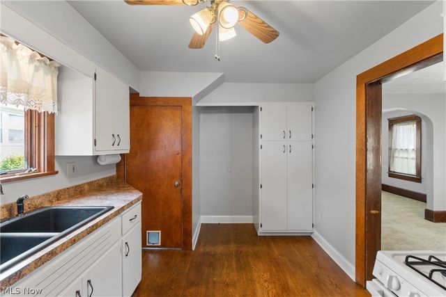 168 22nd Street NW, Barberton, OH 44203