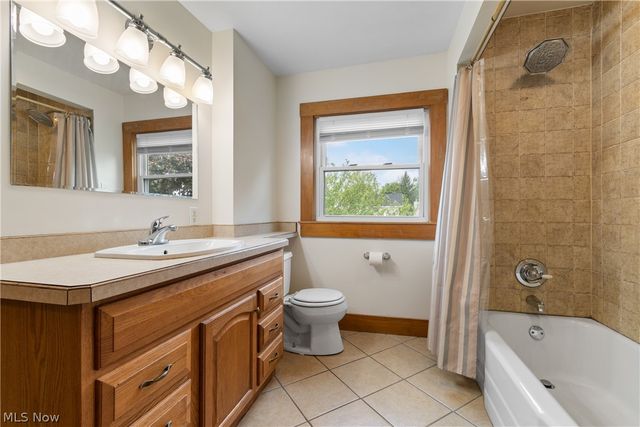 168 22nd Street NW, Barberton, OH 44203