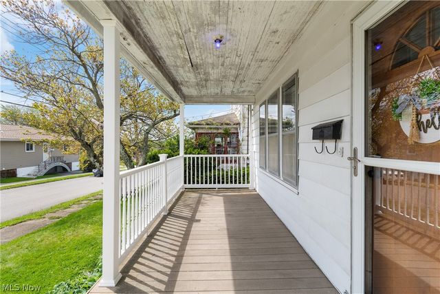 168 22nd Street NW, Barberton, OH 44203