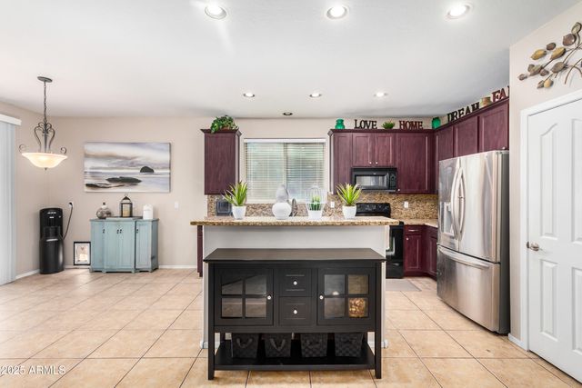 6919 S ONYX Drive, Chandler, AZ 85249