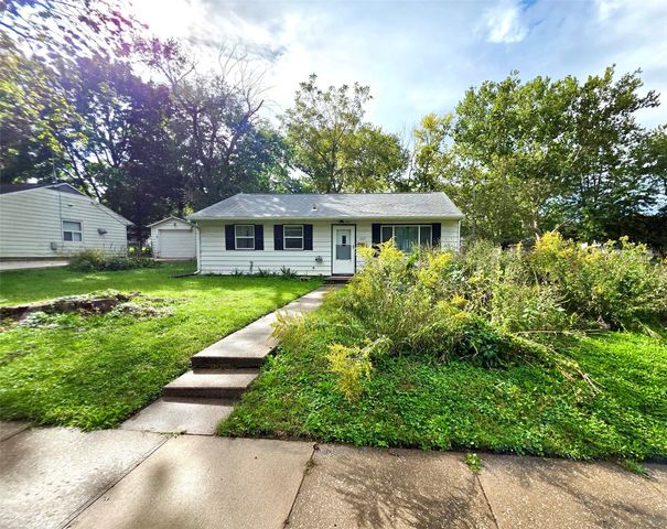 1303 Ash Street, Iowa City, IA 52240