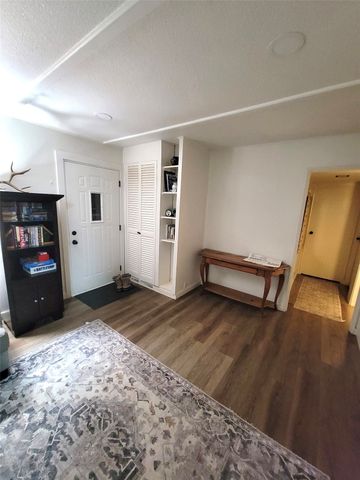 1303 Ash Street, Iowa City, IA 52240
