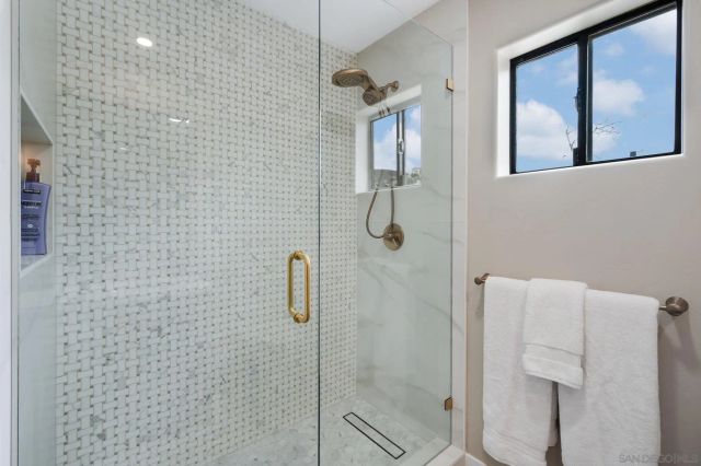 17287 Oak Hollow Road, Ramona, CA 92065